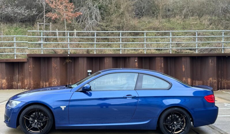 
								BMW 3 Series M Sport (2011) 2.0 320d M Sport Coupe 2dr Diesel Steptronic Euro 5 (184 ps) full									