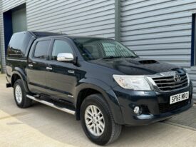 TOYOTA HILUX Invincible D/Cab Pick Up 3.0 D-4D 4WD 171