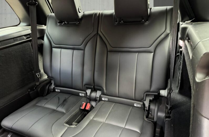 
								Land Rover Discovery 2.0 SD4 SE Auto 4WD Euro 6 (s/s) 5dr full									