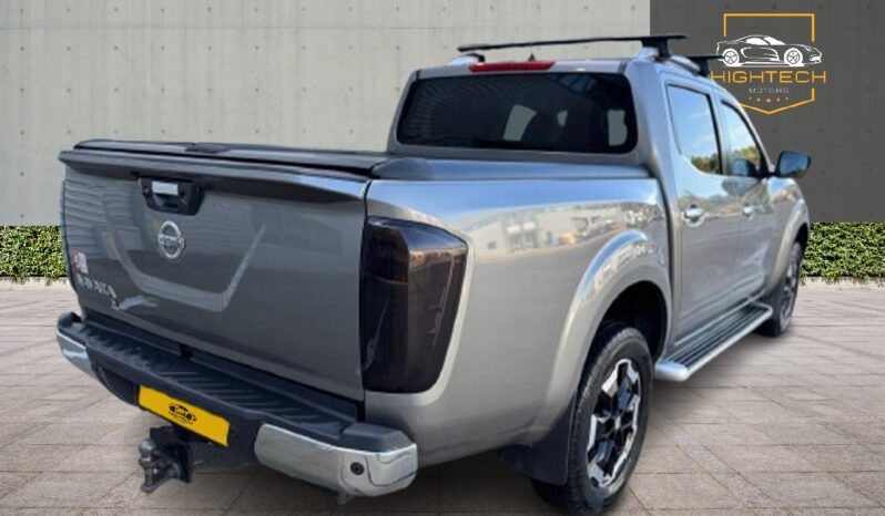 
								Nissan Navara 2.3 dCi Tekna Auto 4WD Euro 6 4dr full									