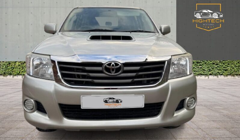 
								Toyota Hilux 2.5 D-4D Active 4WD Euro 5 4dr full									