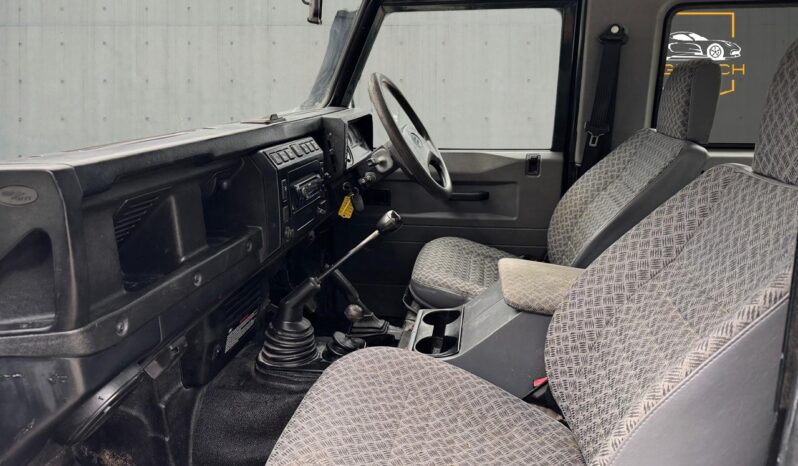 
								LAND ROVER DEFENDER County Hard Top Td5 full									