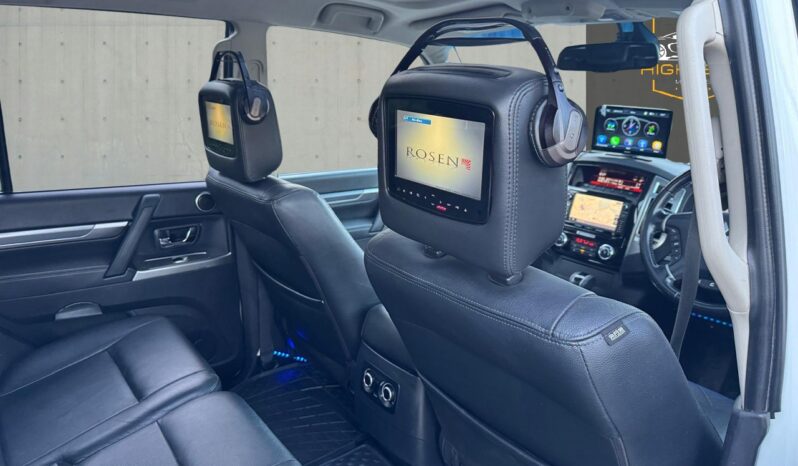 
								Mitsubishi Shogun 3.2 DI-DC SG4 Auto 4WD Euro 5 5dr LWB full									