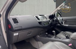 
										Toyota Hilux 3.0 D-4D Invincible Auto 4WD 4dr full									