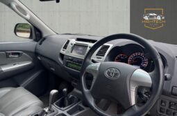 
										Toyota Hilux 3.0 D-4D Invincible Auto 4WD 4dr full									
