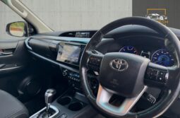 
										Toyota Hilux 2.4 D-4D Invincible Auto 4WD Euro 6 4dr full									
