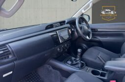 
										Toyota Hilux 2.4 D-4D Active 4WD Euro 6 4dr full									