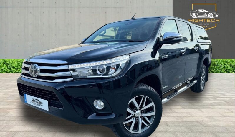 
								Toyota Hilux 2.4 D-4D Invincible Auto 4WD Euro 6 4dr full									