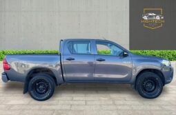 
										Toyota Hilux 2.4 D-4D Active 4WD Euro 6 4dr full									