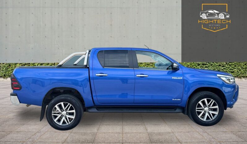 
								Toyota Hilux 2.4 D-4D Invincible Auto 4WD Euro 6 (s/s) 4dr (TSS, 3.5t) full									