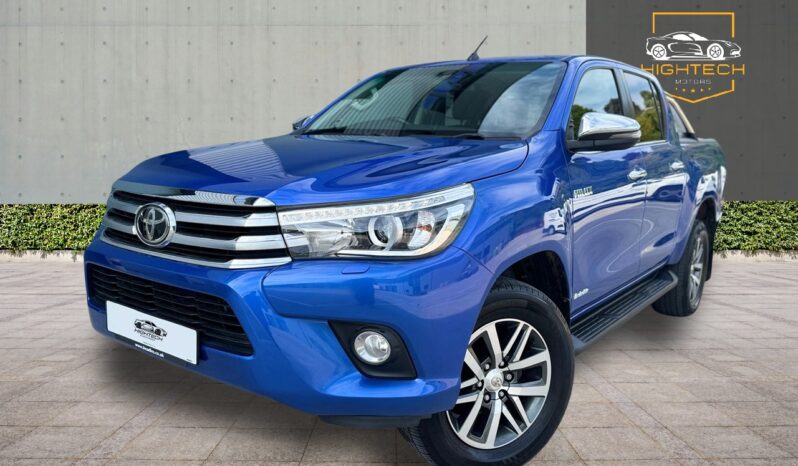 
								Toyota Hilux 2.4 D-4D Invincible Auto 4WD Euro 6 (s/s) 4dr (TSS, 3.5t) full									