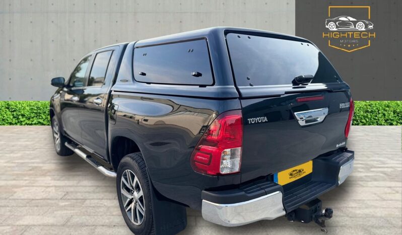 
								Toyota Hilux 2.4 D-4D Invincible Auto 4WD Euro 6 4dr full									