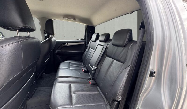 
								Isuzu D-Max 2.5 TD Utah Huntsman 4×4 4dr full									