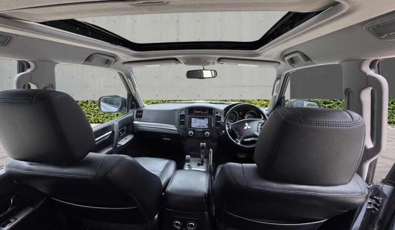 
								MITSUBISHI SHOGUN 3.2 DI-DC [197] Elegance 5dr Auto full									