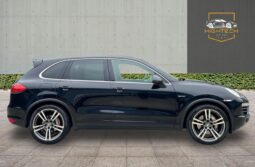 
										Porsche Cayenne 3.0h V6 S TiptronicS 4WD Euro 5 (s/s) 5dr full									