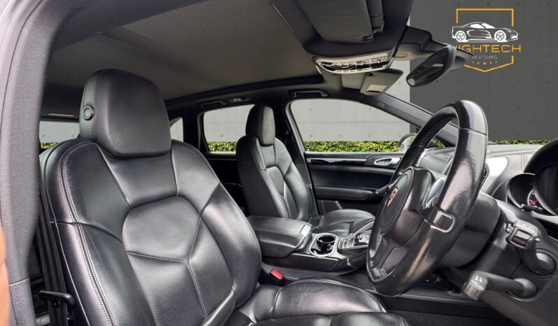 
								Porsche Cayenne 3.0h V6 S TiptronicS 4WD Euro 5 (s/s) 5dr full									