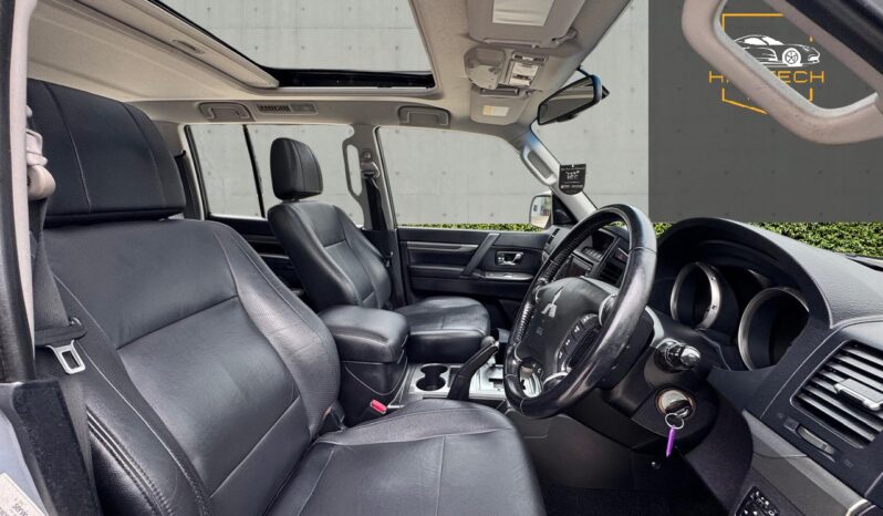 
								MITSUBISHI SHOGUN 3.2 DI-DC [197] Elegance 5dr Auto full									