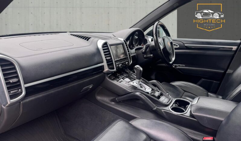 
								Porsche Cayenne 3.0h V6 S TiptronicS 4WD Euro 5 (s/s) 5dr full									