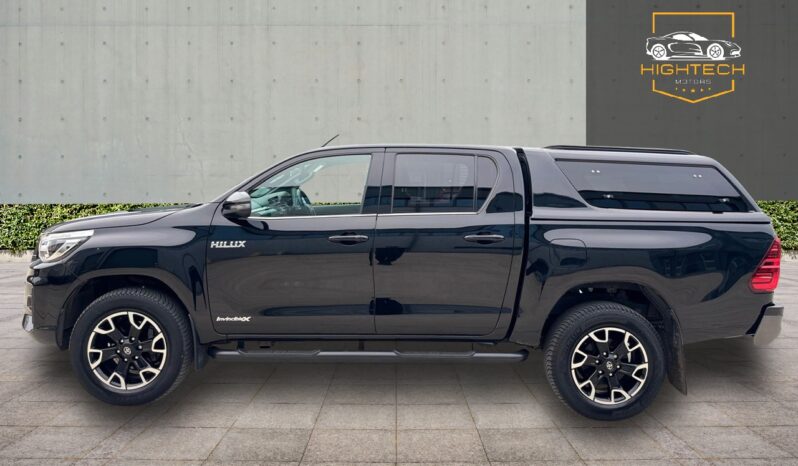 
								Toyota Hilux 2.4 D-4D Invincible X Auto 4WD Euro 6 (s/s) 4dr (TSS) full									