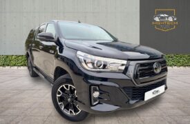 Toyota Hilux 2.4 D-4D Invincible X Auto 4WD Euro 6 (s/s) 4dr (TSS)