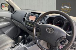 
										Toyota Hilux 3.0 D-4D Invincible Auto 4WD 4dr full									