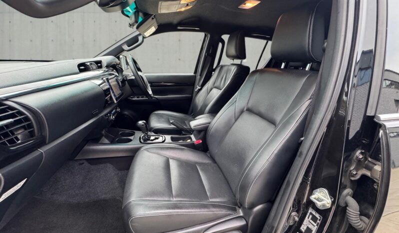 
								Toyota Hilux 2.4 D-4D Invincible X Auto 4WD Euro 6 (s/s) 4dr (TSS) full									