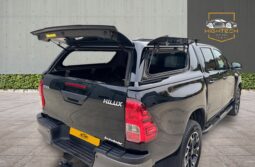 
										Toyota Hilux 2.4 D-4D Invincible X Auto 4WD Euro 6 (s/s) 4dr (TSS) full									