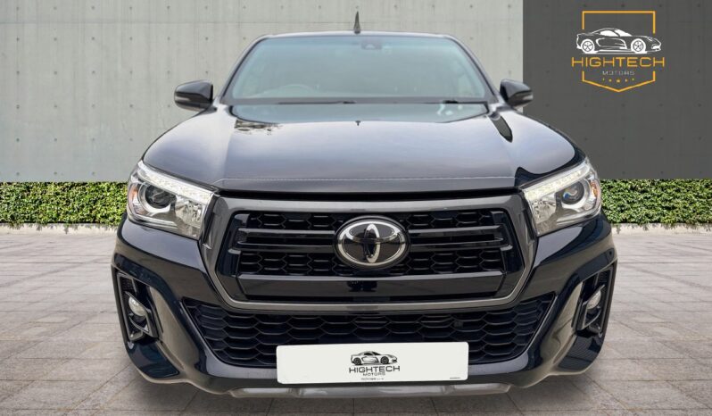 
								Toyota Hilux 2.4 D-4D Invincible X Auto 4WD Euro 6 (s/s) 4dr (TSS) full									