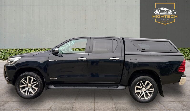 
								Toyota Hilux 2.4 D-4D Invincible 4WD Euro 6 (s/s) 4dr (TSS, 3.5t) full									