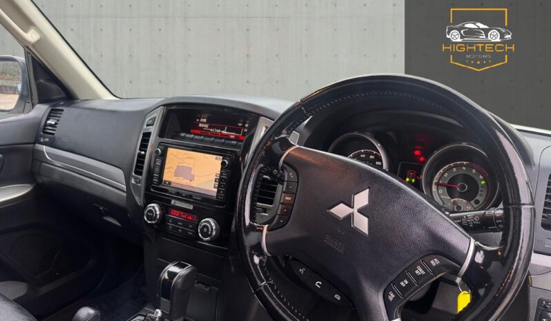 
								Mitsubishi Shogun 3.2 DI-DC SG3 Auto 4WD Euro 5 5dr LWB full									