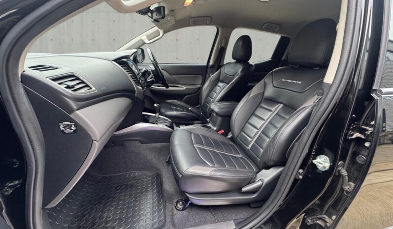 
								Mitsubishi L200 2.4 DI-D DC Barbarian Auto 4WD Euro 6 4dr full									