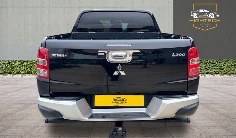 
								Mitsubishi L200 2.4 DI-D DC Barbarian Auto 4WD Euro 6 4dr full									