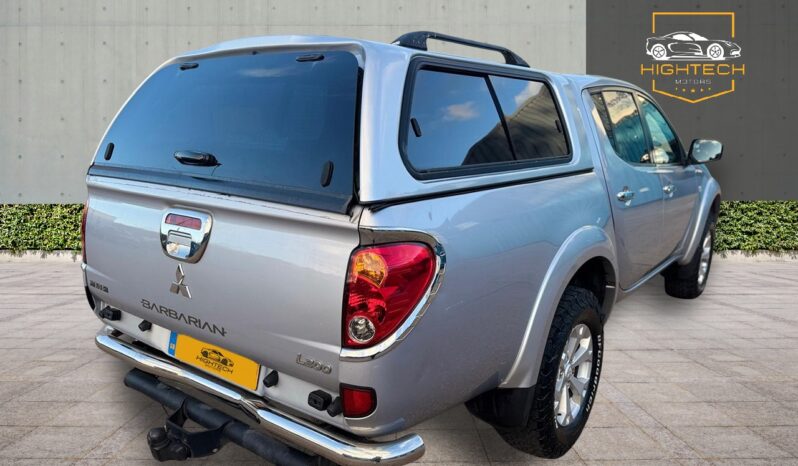 
								Mitsubishi L200 2.5 DI-D Barbarian Auto 4WD Euro 5 4dr (LB) full									