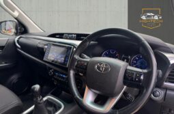 
										Toyota Hilux 2.4 D-4D Invincible 4WD Euro 6 (s/s) 4dr (TSS) full									
