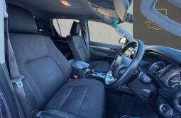 
										Toyota Hilux 2.8 D-4D Invincible Auto 4WD Euro 6 (s/s) 4dr full									