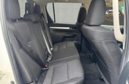 
										Toyota Hilux 2.4 D-4D Invincible 4WD Euro 6 (s/s) 4dr (TSS) full									