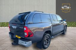 
										Toyota Hilux 2.8 D-4D Invincible Auto 4WD Euro 6 (s/s) 4dr full									