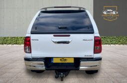 
										Toyota Hilux 2.4 D-4D Invincible 4WD Euro 6 (s/s) 4dr (TSS) full									