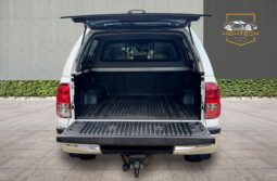 
										Toyota Hilux 2.4 D-4D Invincible 4WD Euro 6 (s/s) 4dr (TSS) full									