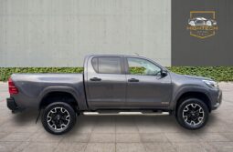 
										Toyota Hilux 2.4 D-4D Invincible X 4WD Euro 6 4dr (TSS) full									