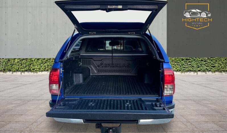 
								Toyota Hilux 2.4 D-4D Invincible X 4WD Euro 6 (s/s) 4dr (TSS, 3.5t) full									