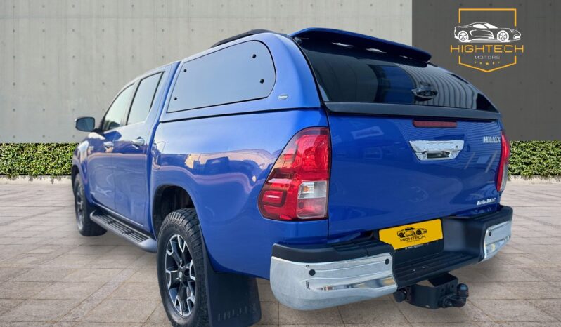 
								Toyota Hilux 2.4 D-4D Invincible X 4WD Euro 6 (s/s) 4dr (TSS, 3.5t) full									