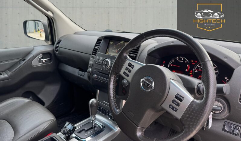 
								Nissan Navara 3.0 dCi V6 Outlaw Auto 4WD Euro 4 4dr full									