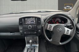 
										Nissan Navara 3.0 dCi V6 Outlaw Auto 4WD Euro 4 4dr full									