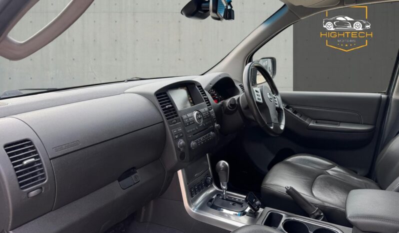 
								Nissan Navara 3.0 dCi V6 Outlaw Auto 4WD Euro 4 4dr full									