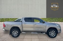 
										Toyota Hilux 2.4 D-4D Invincible X Auto 4WD Euro 6 4dr (TSS, 3.5t) full									
