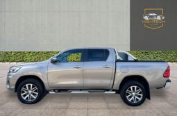 
										Toyota Hilux 2.4 D-4D Invincible X Auto 4WD Euro 6 4dr (TSS, 3.5t) full									